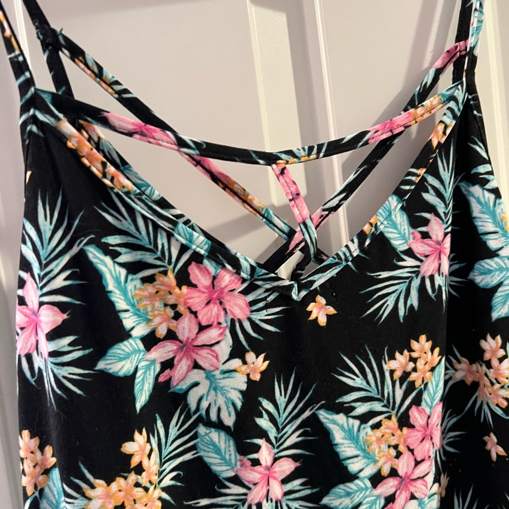 Tank top - Picture 3 of 5